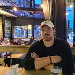 Meet your Posher, Nicolas